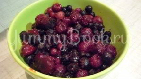 ягодный тарт под нежным безе