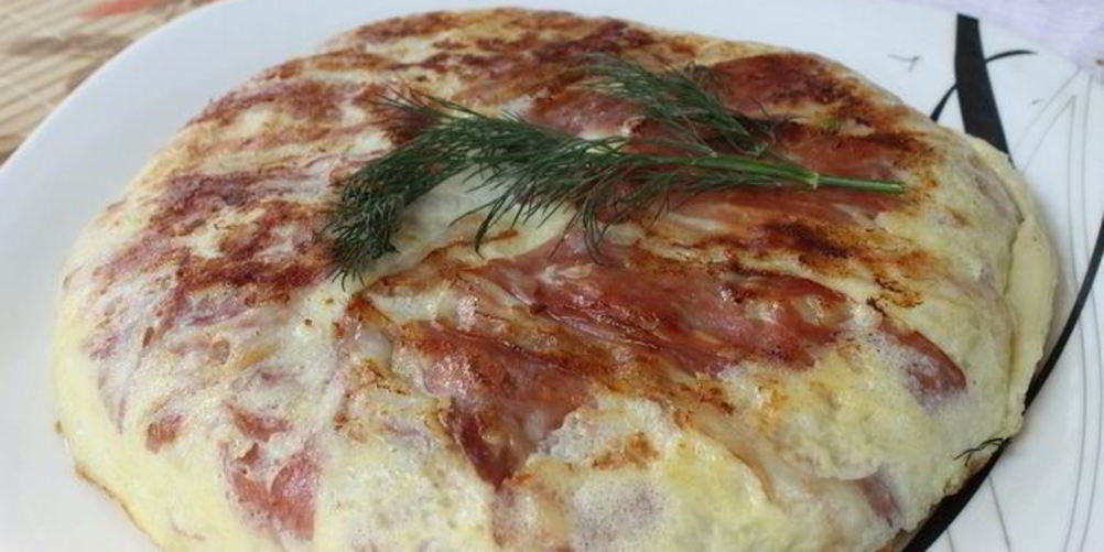 Рецепт тортилья де пататас с беконом и зеленью