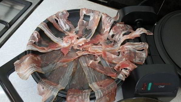 тортилья де пататас с беконом и зеленью