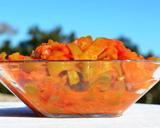 Тушеные помидоры с перцем Рамон