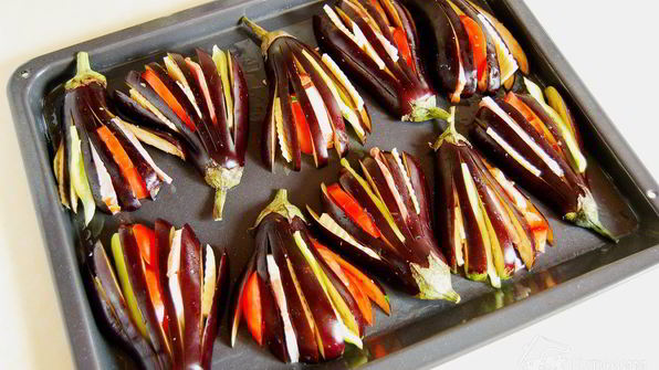 веер из баклажанов