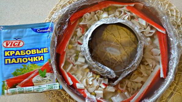 заливная закуска из крабовых палочек