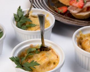 Жюльен с курицей и грибами