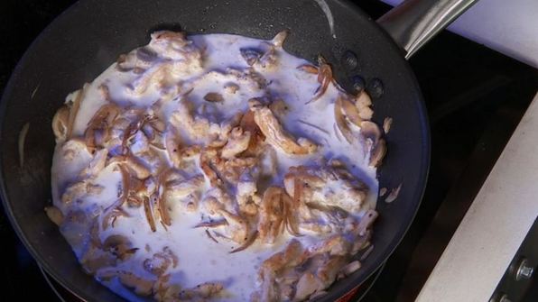 жюльен с курицей и грибами